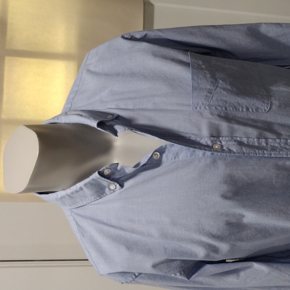 Bonobos mens light blue cotton stretch long sleeve shirt. Medium